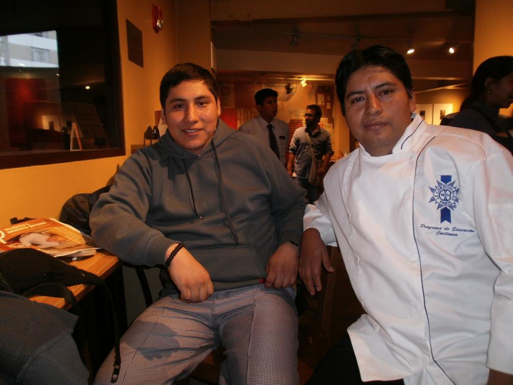 Nélser Murillo con Jesús Zavalla, de la escuela Cordón Blue