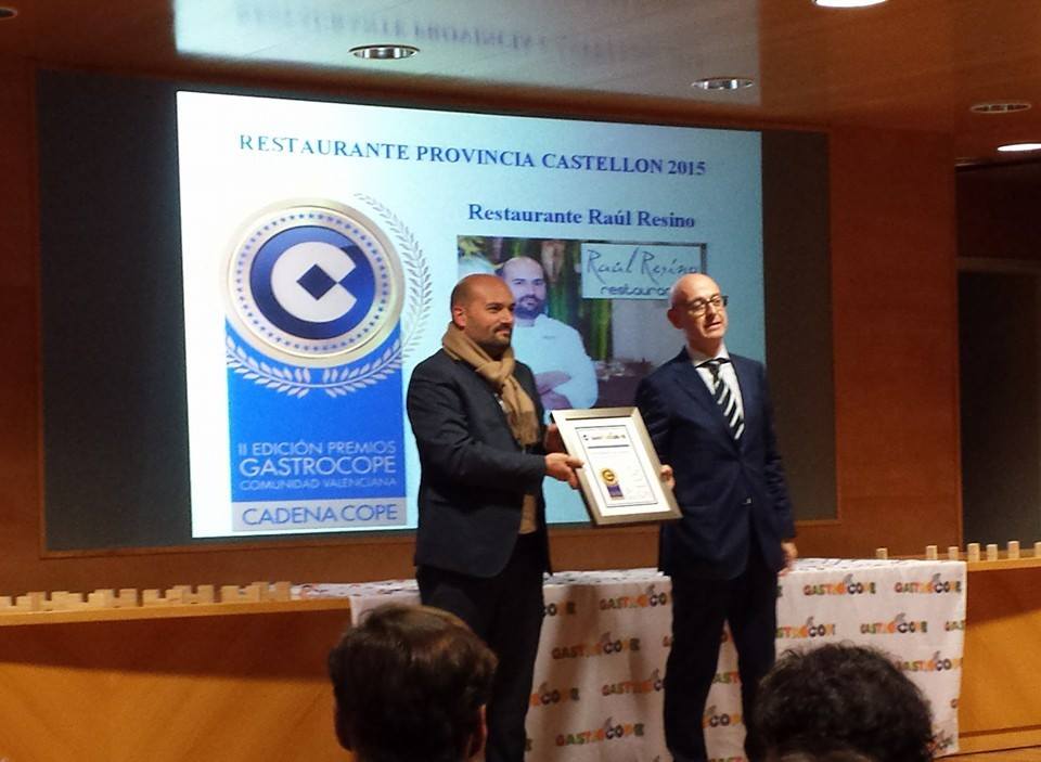 Otorgo el Premio el Director de Cope en Castellón.