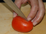 Un tomate por la mitad