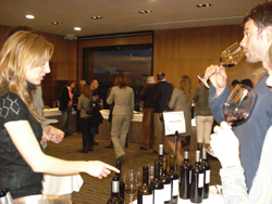 Hereus de Ribas (Mallorca) mostrando sus vinos