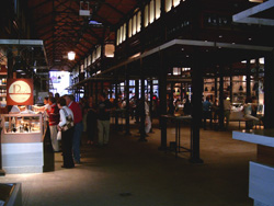 Plaza central del mercado. Foto: QR