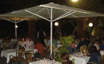 Terraza del restaurante Sa Punta