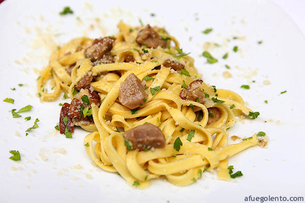 Parpadelle con boletus y trufa negra