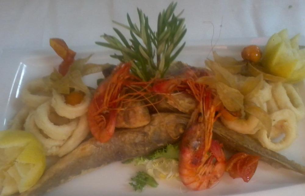 Fritura de pescado de la bahia