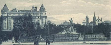 Plaza de Cibeles en 1910, al fondo el Hotel Ritz