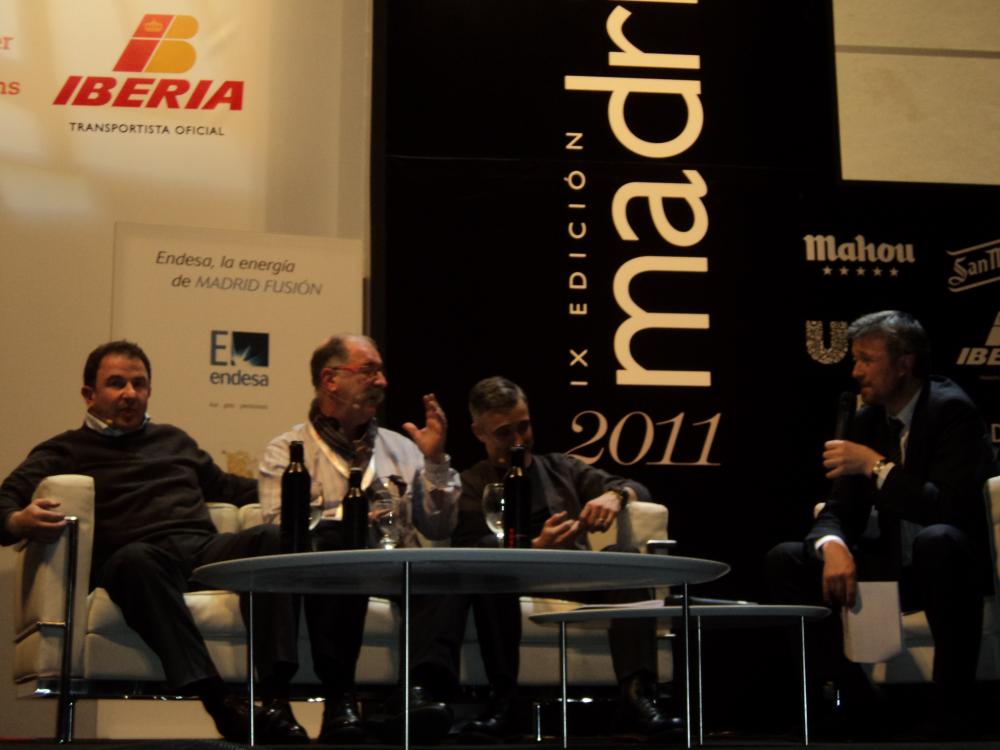 Berasategui, Subijana y Arola debatiendo en el auditorio de Madrid Fusión
