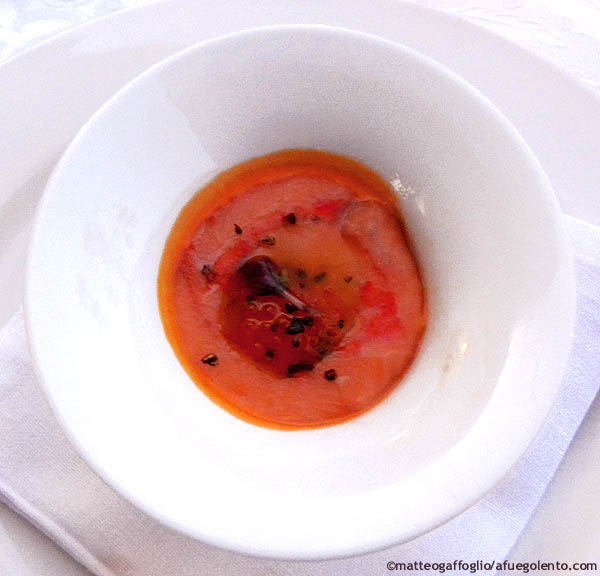 Salmorejo de gambas y huevas de salmón