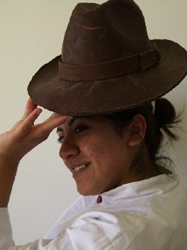 Sombrero con chocolate negro