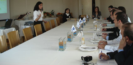 Mª Dolores Raigón condujo la cata a partir de los resultados de sus investigaciones