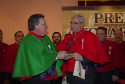 Paco Tito y el alcalde de Baeza. Foto: Silverio Fernández