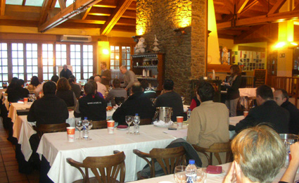 Cata de vinos en la estación Pal de Vallnord (Andorra)