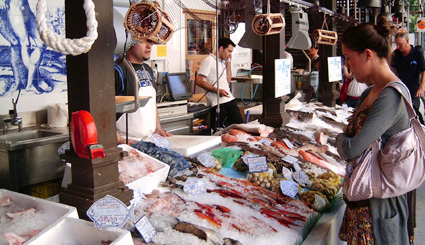 Pescadería del Mercado de San Miguel, Madrid. Foto: QR