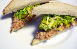 Sánwich de atún y queso