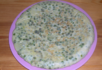 Tortilla de patatas y guisantes