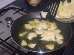 Añadir las patatas con cuidado