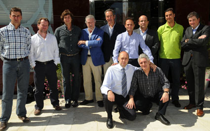 Bodegueros, enólogos, periodistas y sumilleres, en la cata final