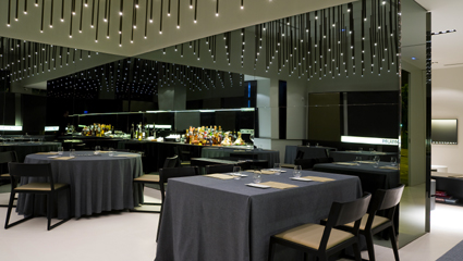 Sala del restaurante Gastromium, de Sevilla