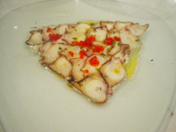 Carpaccio de pulpo, del restaurante Baluarte