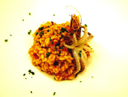 Arroz limpio de chipirones, rape, langostinos y manzanilla