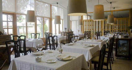 Sala del restaurante Fátima Pérez