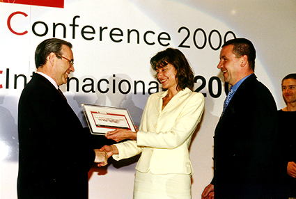 Mercedes Palmer y Koldo Royo recogen el premio