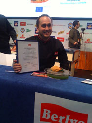 Javier Gonzalez Garcia, ganador del mejor bocadillo en Madrid fusión 2010. Foto: Julio Valles