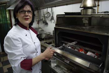 María Esperanza Ruiz, en su cocina