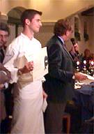 Marc Joli recogiendo el diploma