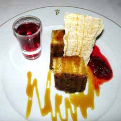 Bizcocho de Mazapán al caramelo de vino tinto