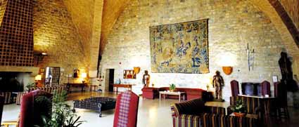 El gran salón del Bar (Parador de Jaén)