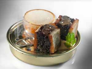 Maxi bon de rabo con sopa de asados, pintxo campeón 2009