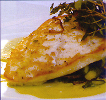 Rodaballo con espárragos y emulsión de erizos