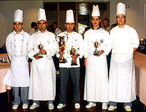 Jaime Vaquer, Javier Soriano y Pedro Riera con sus ayudantes