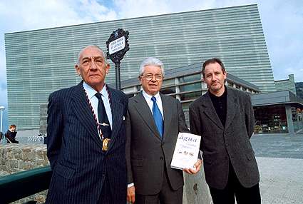 De izquierda a derecha, Federico Lipperheide, Juan Renart y el fotógrafo José Luis Galiana