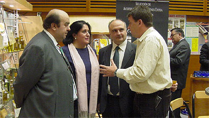 Koldo Royo en el stand de Jaén 2001