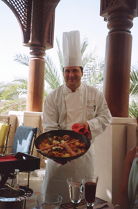 Historia De Un Chef Espanol Que Triunfa En Dubai Cocineros Y Cocina A Fuego Lento