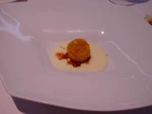 Huevo, pan y chorizo