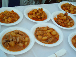 Varias raciones de marmitako