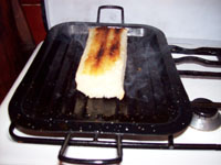 Le quitamos la corteza, y a la plancha