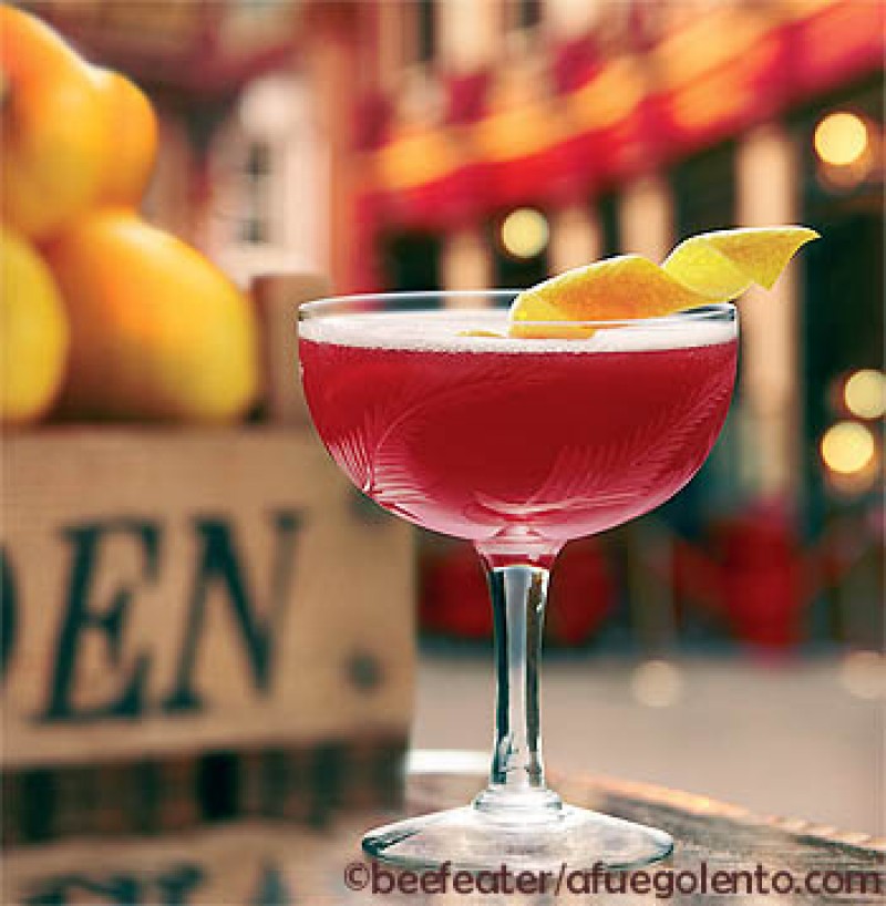 Receta Pomegranate martini: granada, ginebra y twist | Cócteles y bebidas A Lento