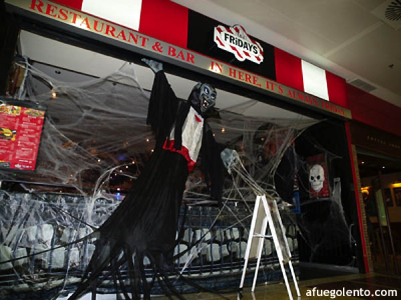 Halloween 2011 Restaurantes De Miedo Cena De Muerte Con Telaranas Velas Y Calabazas Fiestas Y Celebraciones Madrid Valencia Y Sevilla A Fuego Lento