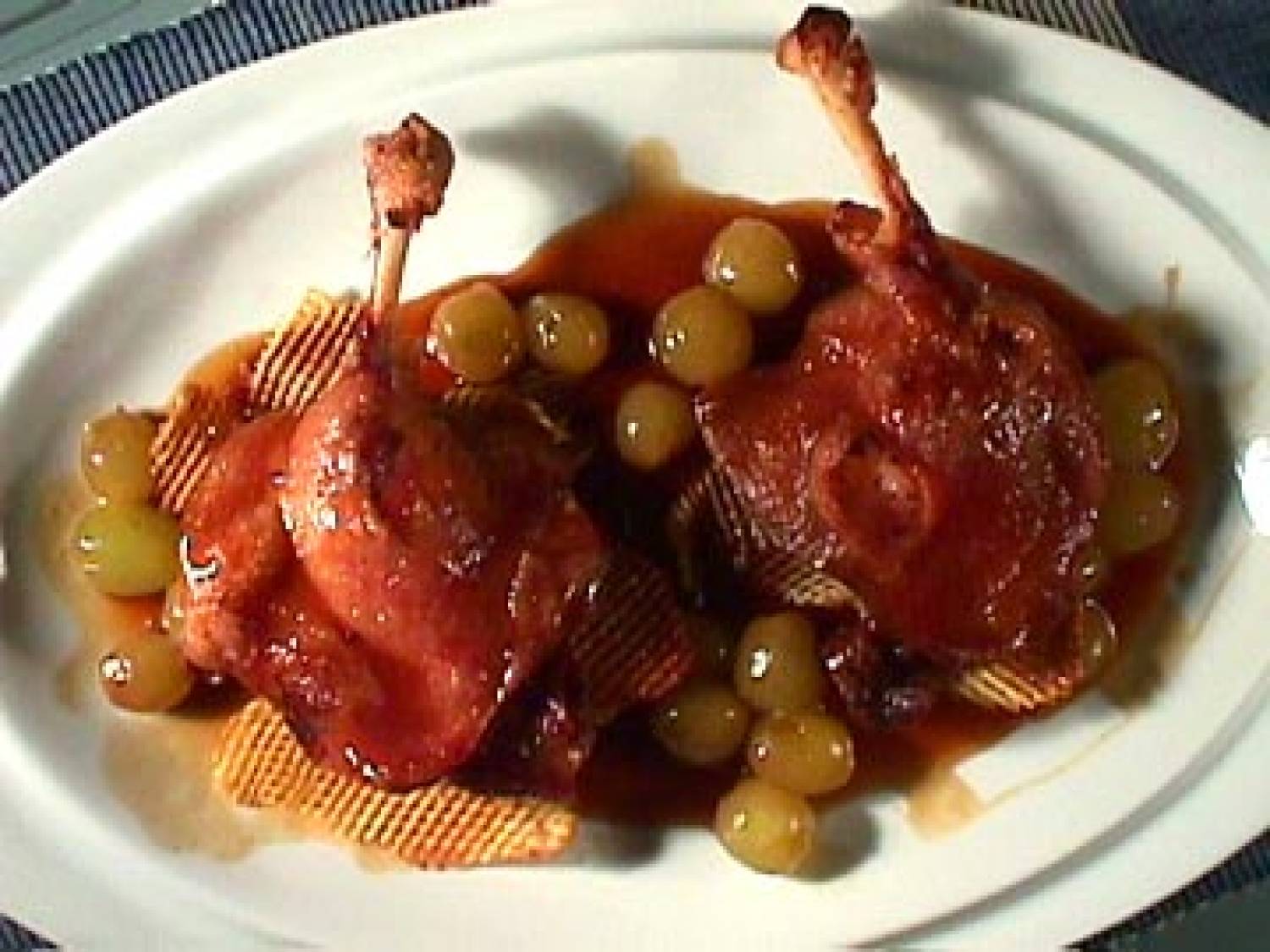 Receta De Muslo De Pato Con Salsa De Moscatel A Fuego Lento Receta De Muslo De Pato Con Salsa De Moscatel A Fuego Lento