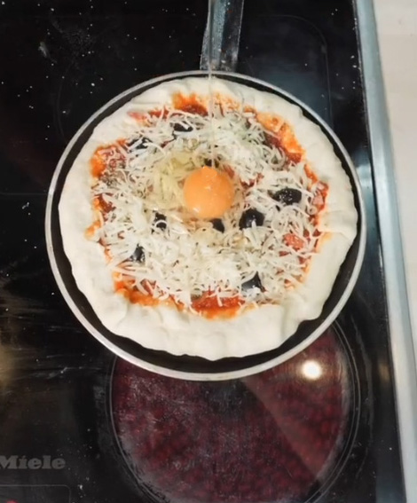 Receta Pizza Mi Estilo Bordes Rellenos Queso Koldo Royo Afuegolento 5