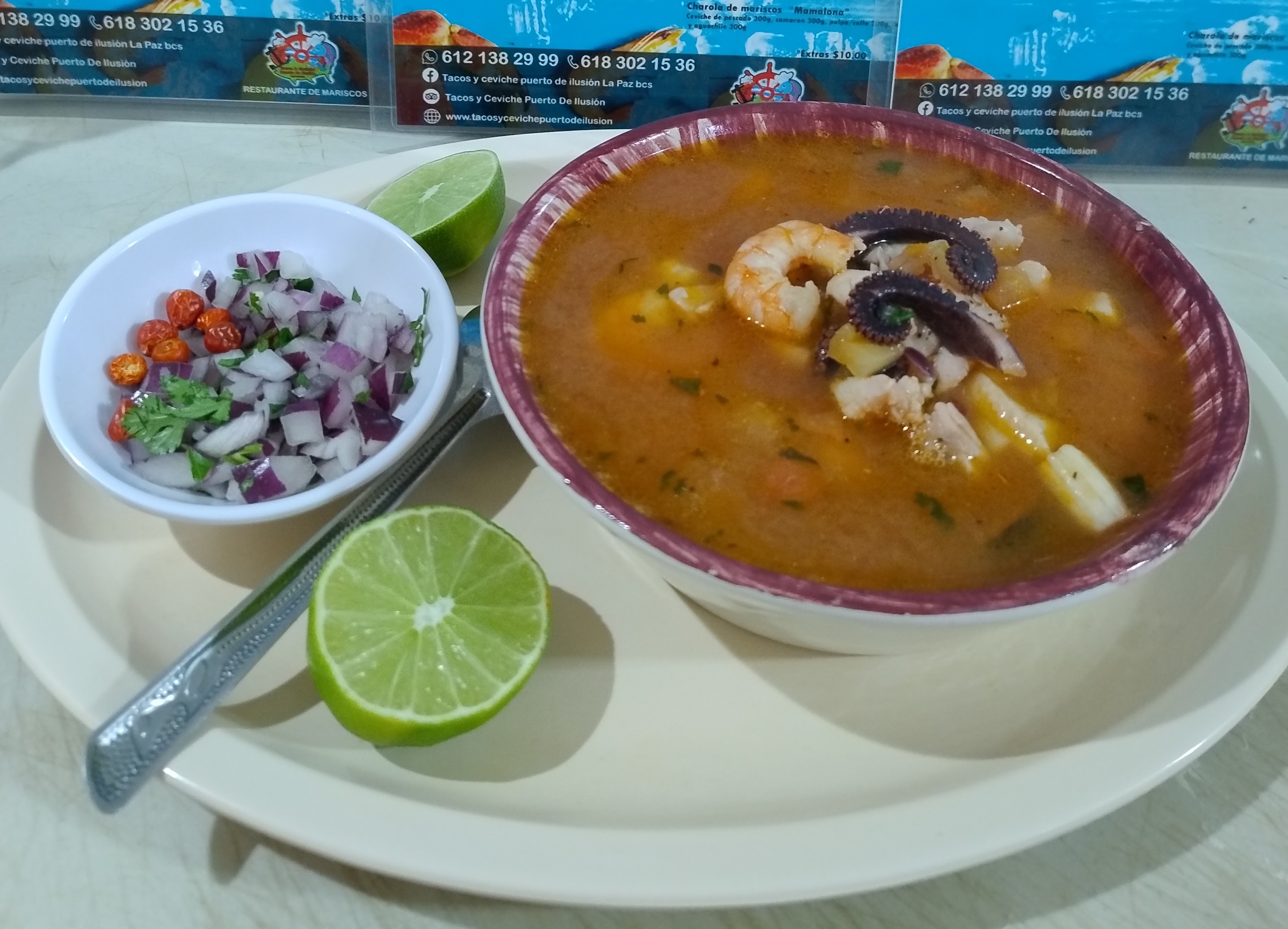 sopa de mariscos tacos y ceviche puerto ilusion mexico afuegolento