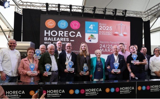 homenajes pepa catalina mari maria ramon pedro ortiz ma jose amengual juan fernandez aniceto y ofelia horeca ibiza 2025 afuegolento