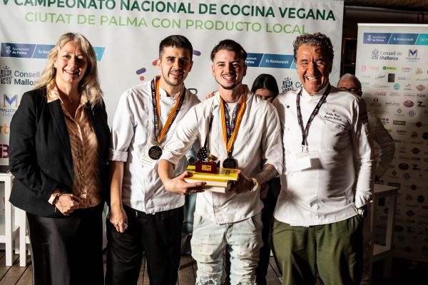 Oscar Salas Rte Aquiara Mejor Plato Salado Producto Local V Concurso Vegano Palma Afuegolento