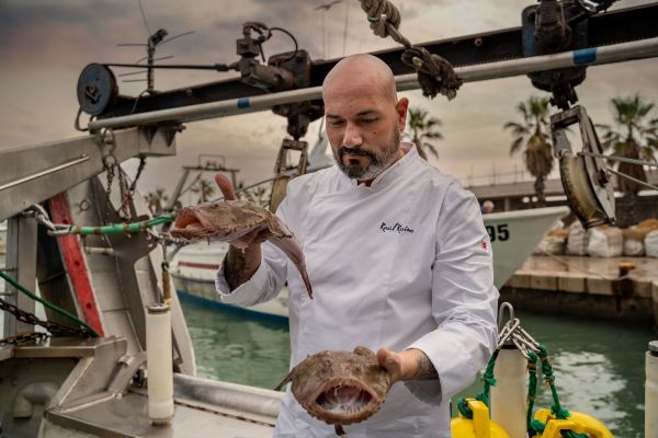 Raúl Resino Día de Pesca Benicarló Castellón Ruta Sabor Lonja